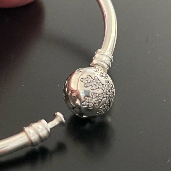 PANDORA authentic "Unique as you are" SS bangle with 2 teal pave charms preowned - Picture 10 of 10